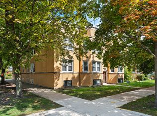 5256 W Wolfram St #2, Chicago, IL 60641