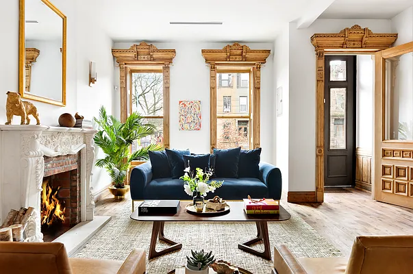 Sold by Compass | media 23