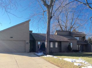 490 N Ponchartrain St, White Lake, MI