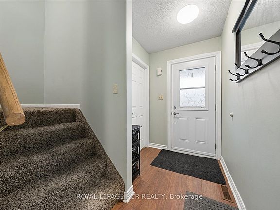 5th image of 145 Beattie Ave