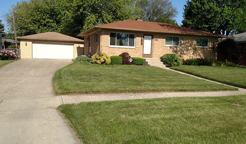 1st image of 2570 N Lynhurst Dr