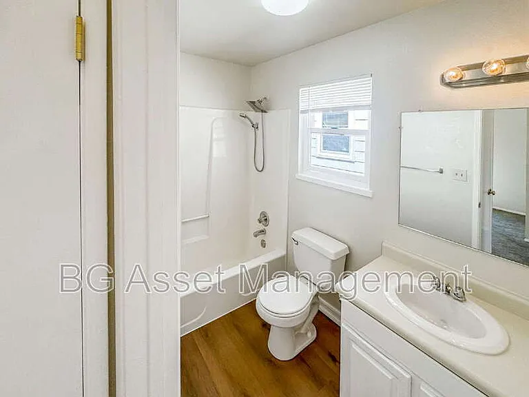 810 3rd St — Photo 10