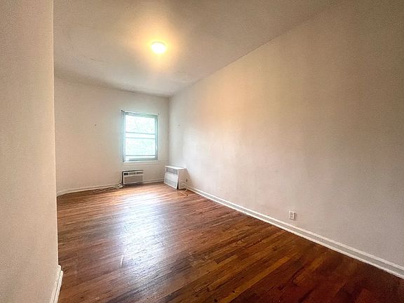 3rd image of 324 E 14th St #5D