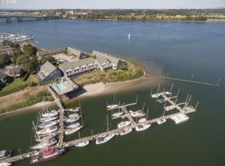 120 N Hayden Bay Dr, Portland, OR