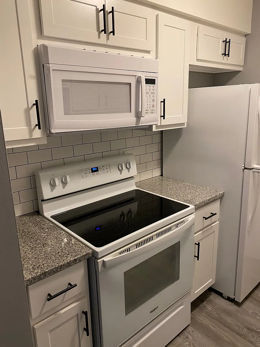 Building Photo - 5105 N East River Rd #1H