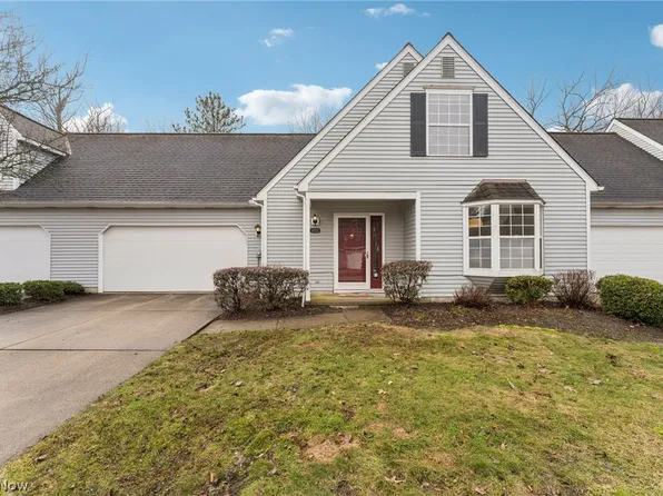 4824 Quarry Ln #30, Richmond Heights, OH 44143