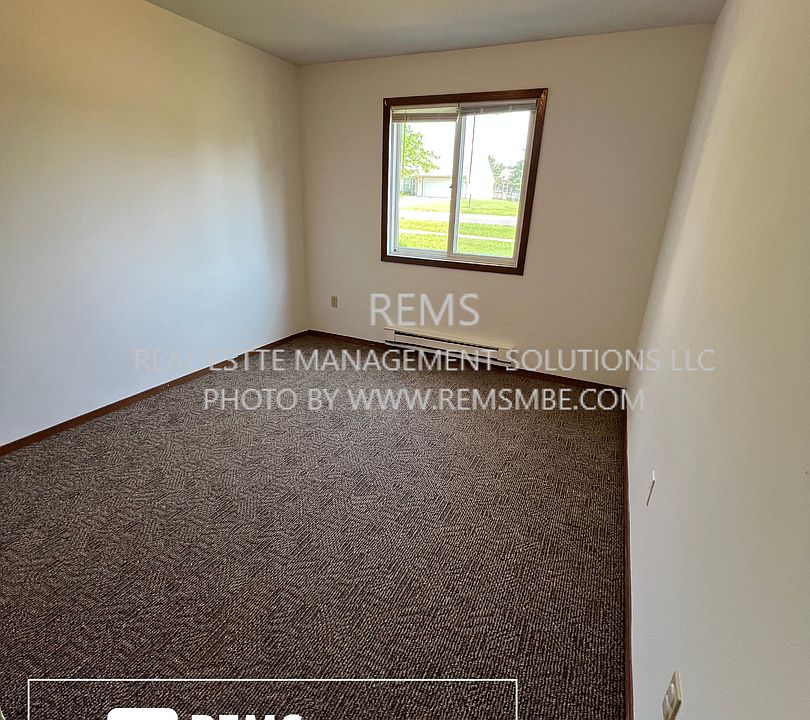 1st image of 564 E Slifer St #14