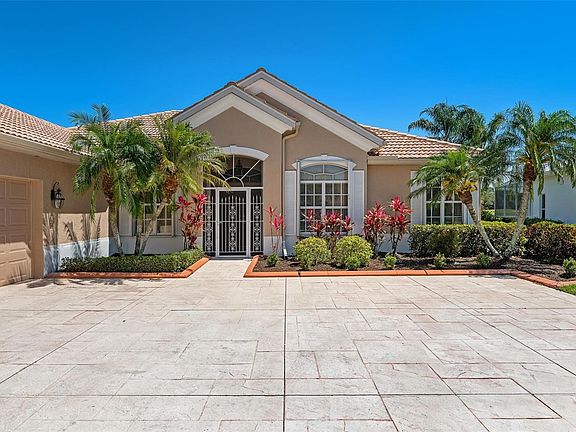 2nd image of 447 Fairway Isles Dr