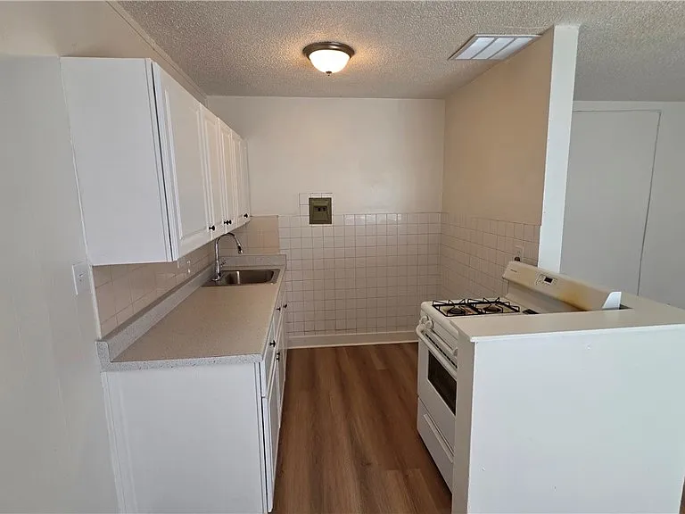 8641 Cerritos Ave #B — Photo 3