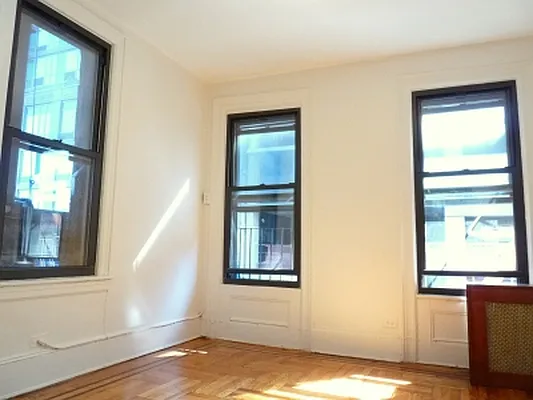 Rented by Citi Habitats | media 33