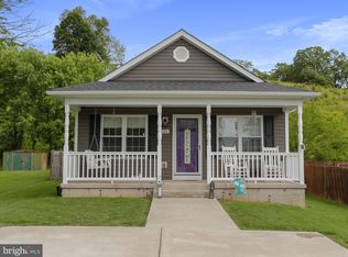 146 N Eberly St, Strasburg, VA 22657