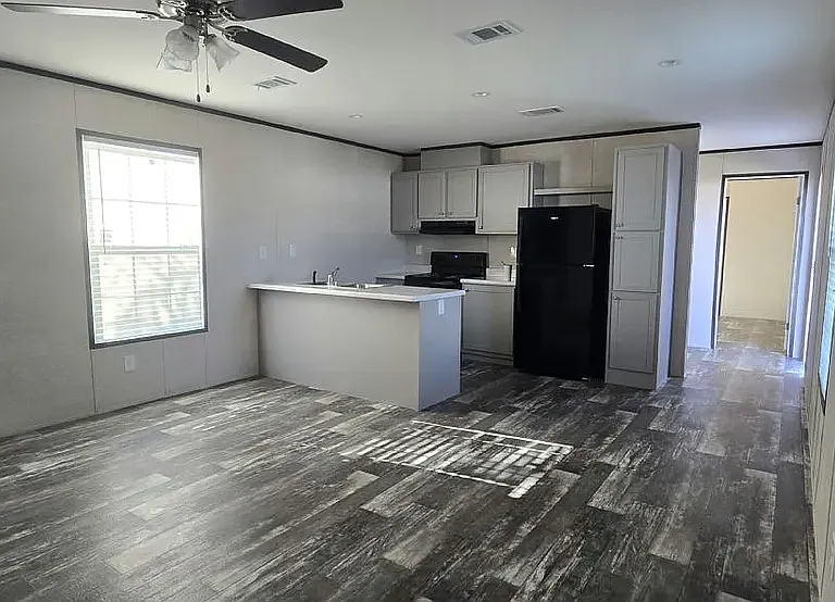 Sunshine MH & RV Resort — Photo 2