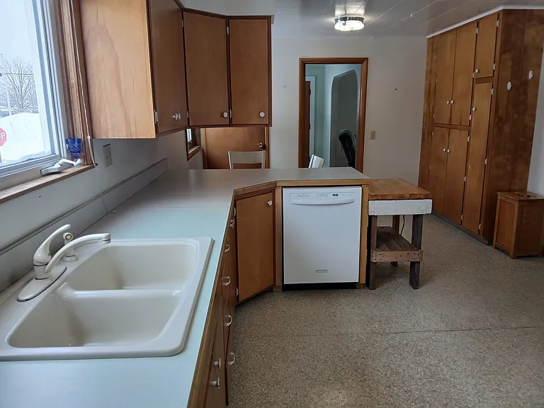 321 W McMillan Ave — Photo 15
