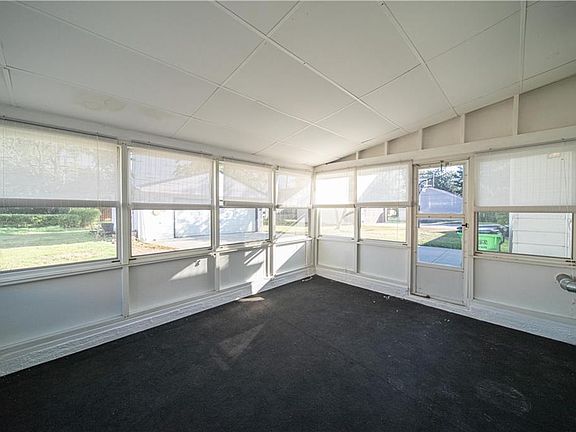 4th image of 29515 Green Dr