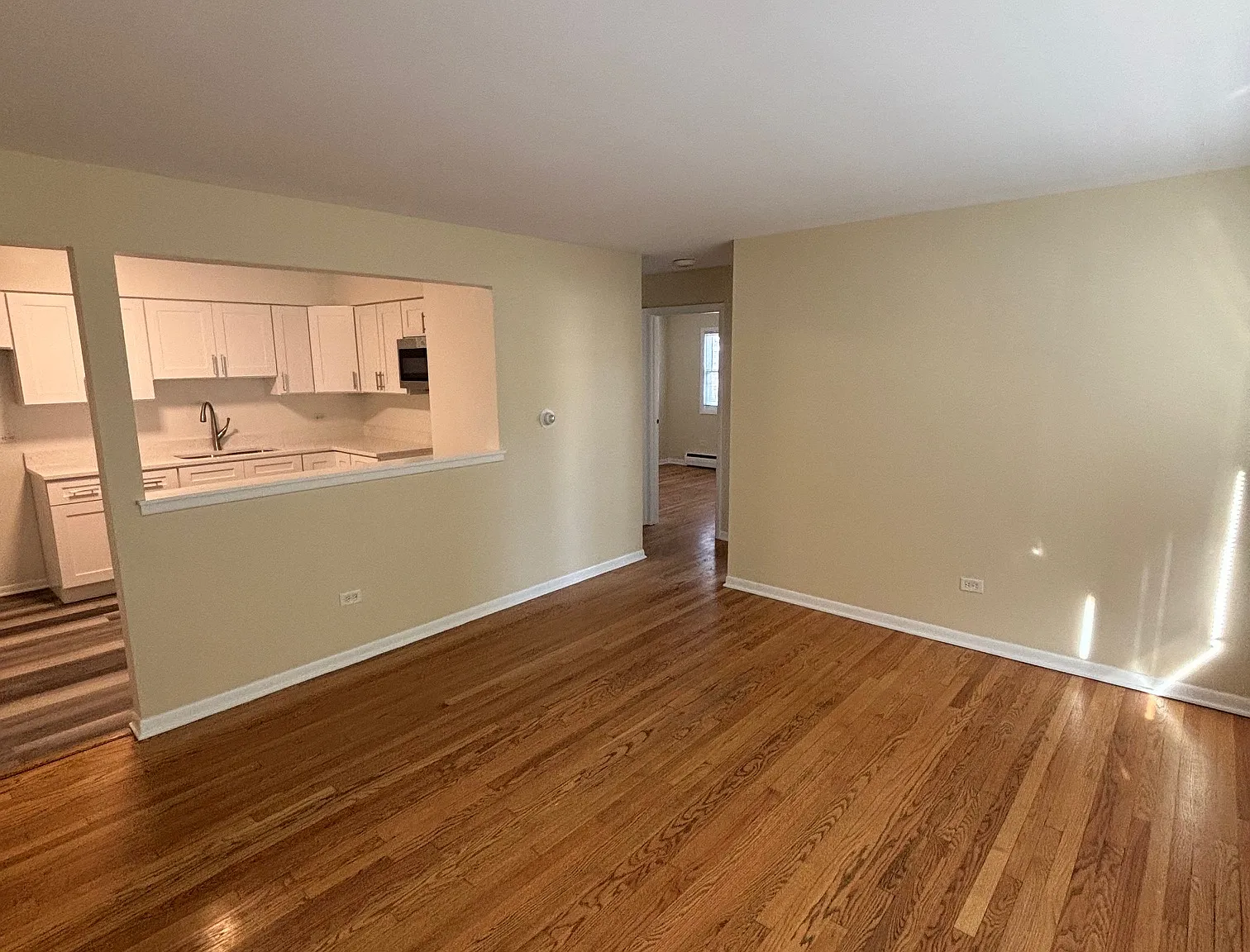 2 bed, 900 sqft, $1,725 — Photo 4