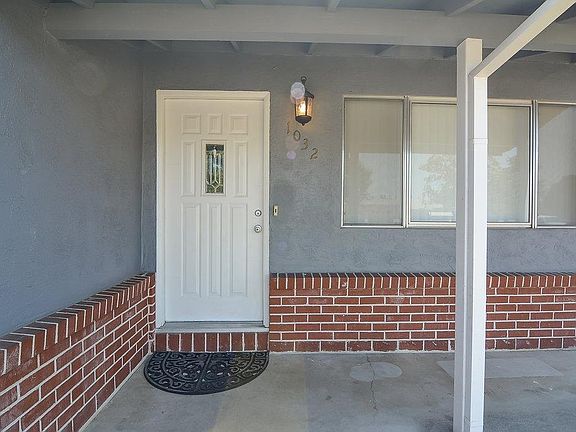 3rd image of 1032 Coral Ct