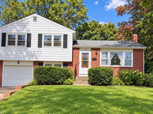 105 McIntosh Rd, Cherry Hill, NJ 08003