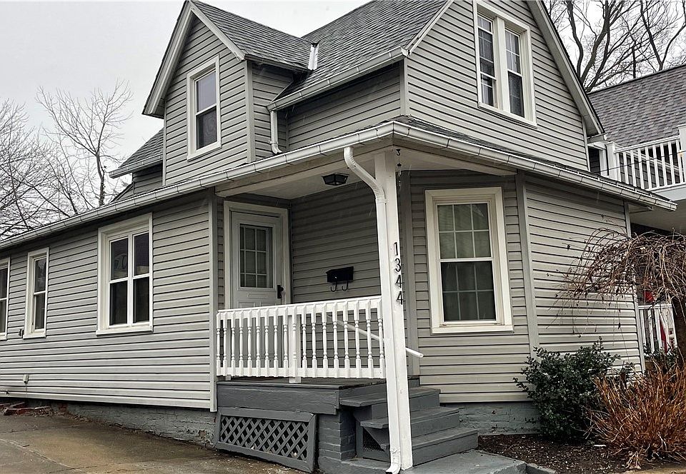 1st image of 1344 W 74th St