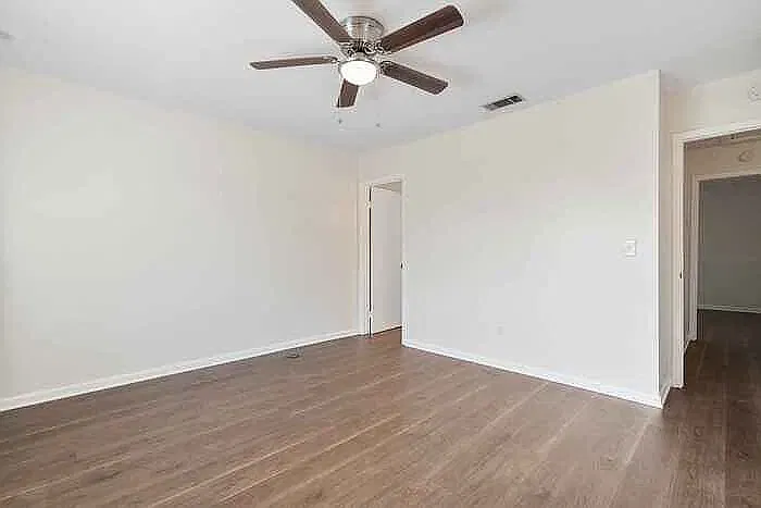 2 bed, 2.5 bath, 1224 sqft, $1,975 — Photo 3