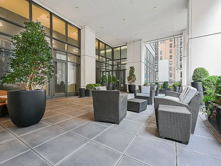 325 5th Ave #41D — Photo 9
