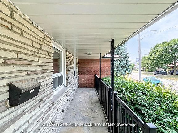 5th image of 39 Silverview Dr