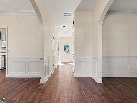 5th image of 3060 Winston Terrace Ct