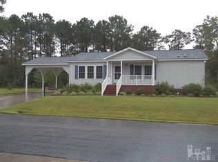 241 Nandina Dr, Hampstead, NC 28443