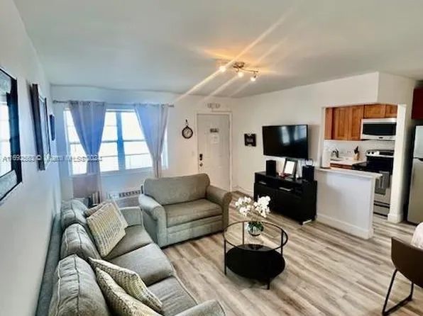 7904 West Dr APT 1008, North Bay Village, FL 33141