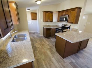 42011 N 3rd St, Phoenix, AZ 85086