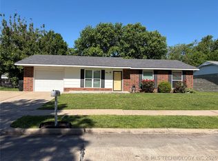 304 Heron Cir, Pryor, OK 74361