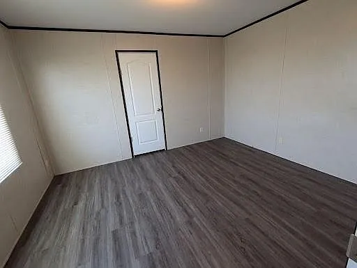 3 bed, 2.0 bath, 860 sqft, $1,325 — Photo 2