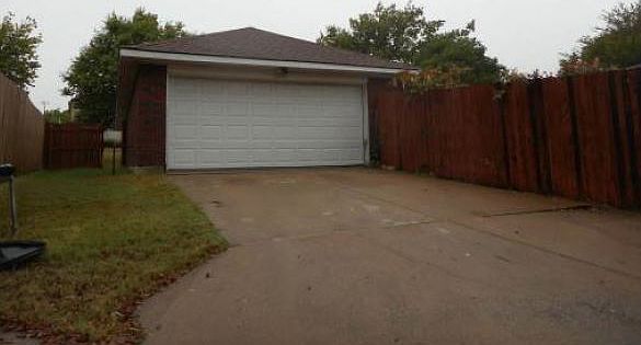 2nd image of 600 Desoto Dr