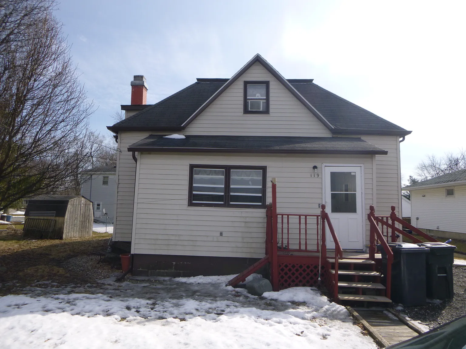 119 E Daggy St photo 1