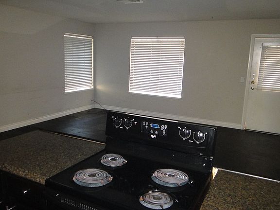 5th image of 1494 Lorilyn Ave