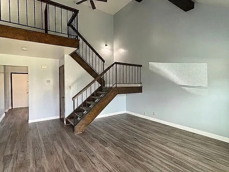 4212 Spring Valley Rd — Photo 5