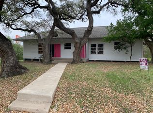 233 E Garden St #1, Goliad, TX 77963