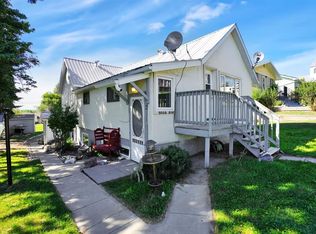 5020 E 51st St, Rocky Mountain House, AB T4T 1E3