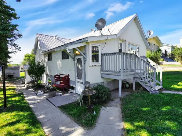5020 E 51st St, Rocky Mountain House, AB T4T 1E3