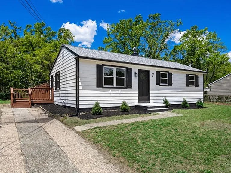 7 Coville Dr — Photo 11