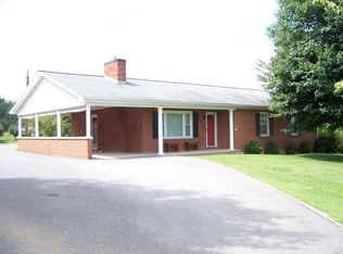 4260 S Lee Hwy, Natural Bridge, VA 24578