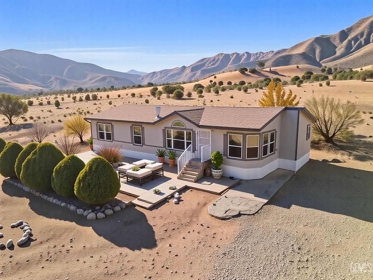 4500 Joshua Dr, Mountain Mesa, CA 93240 | MLS #202506930