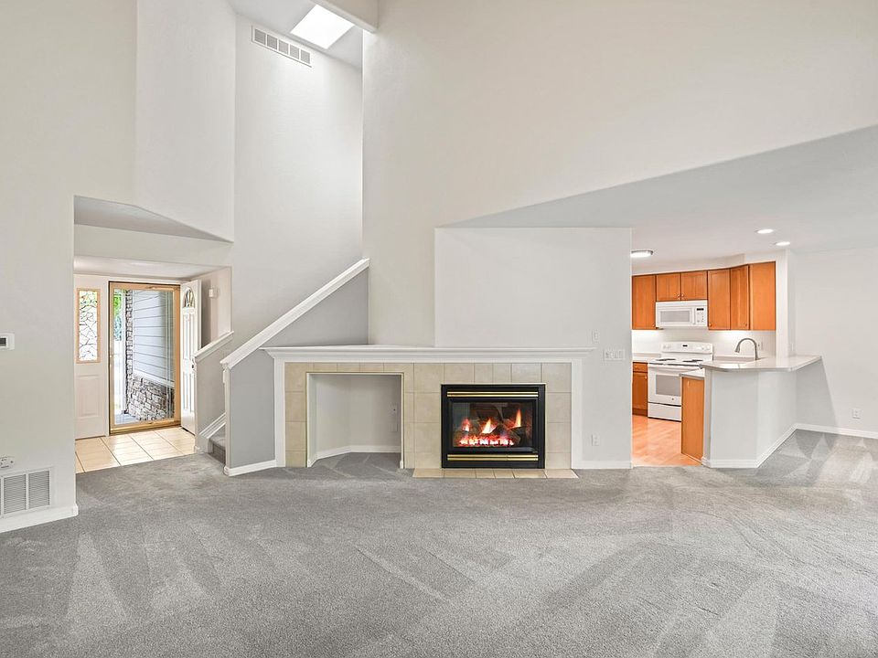1st image of 926 Hover Ridge Cir