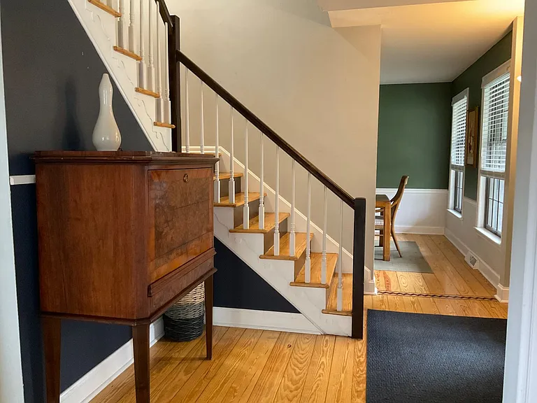 1541 Woodhaven Dr — Photo 4
