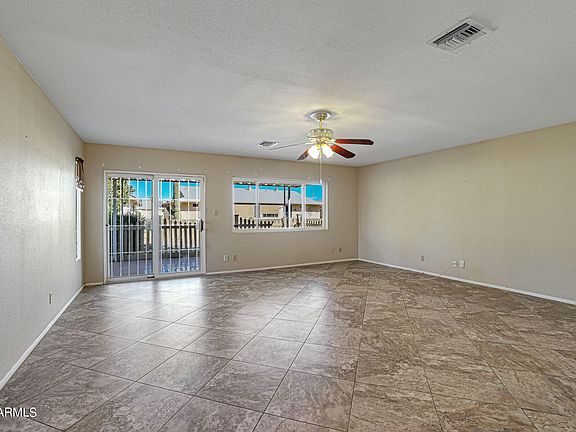 4th image of 10919 W Saratoga Cir