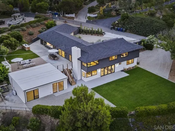 2133 Woodwind Dr, Encinitas, CA 92024