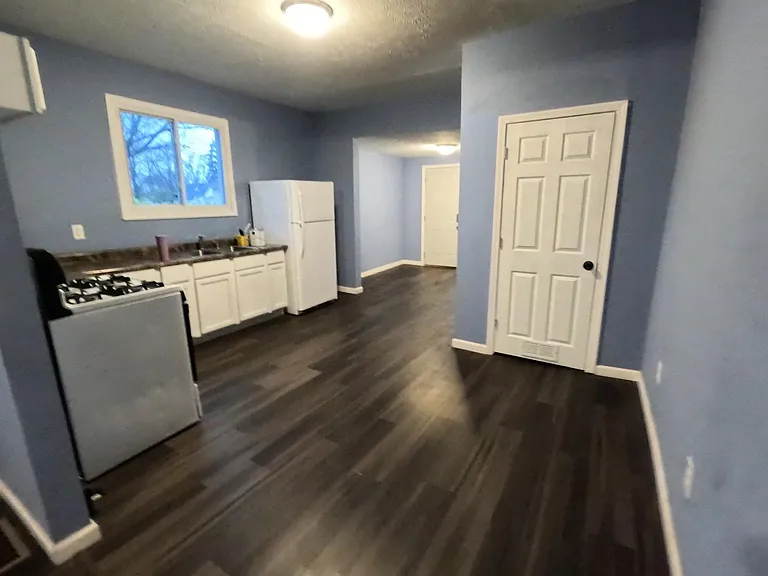 514 Studebaker St #1 — Photo 3