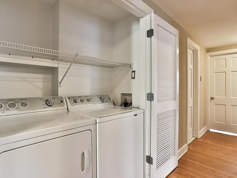 7545 Oxford Dr #3E — Photo 15