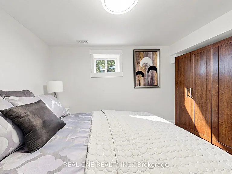 49 Bayview Pkwy #BASEMENT — Photo 18