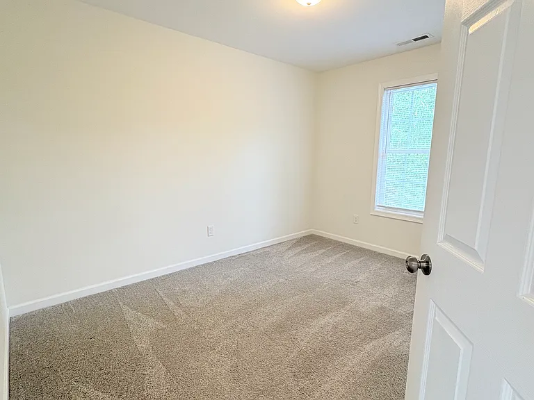 23 Kimberley St — Photo 13