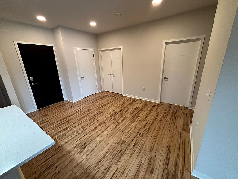 The Outlook Apartments — Photo 60
